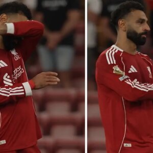 anfieldda huzunlu gece muhammed salah hungur hungur agladi yUYvVK4w