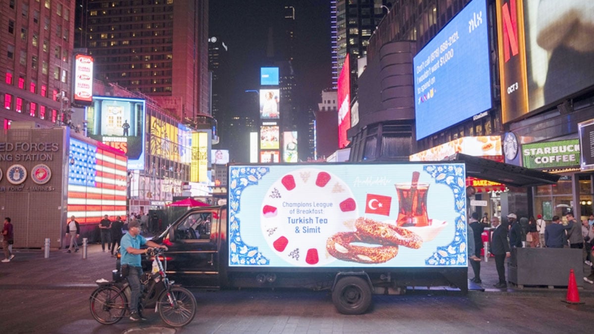 turk simidi ve cayi times meydaninda DqPatUvk