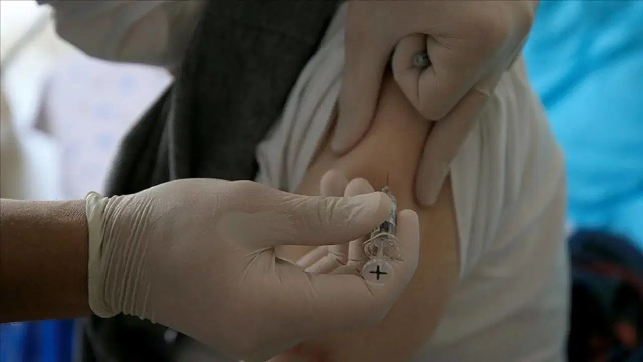 65 yas uzeri yurttaslar yine yetersiz stok ve burokratik engellerle grip sezonuna girdi asi krizi kronik VT3CVvpl