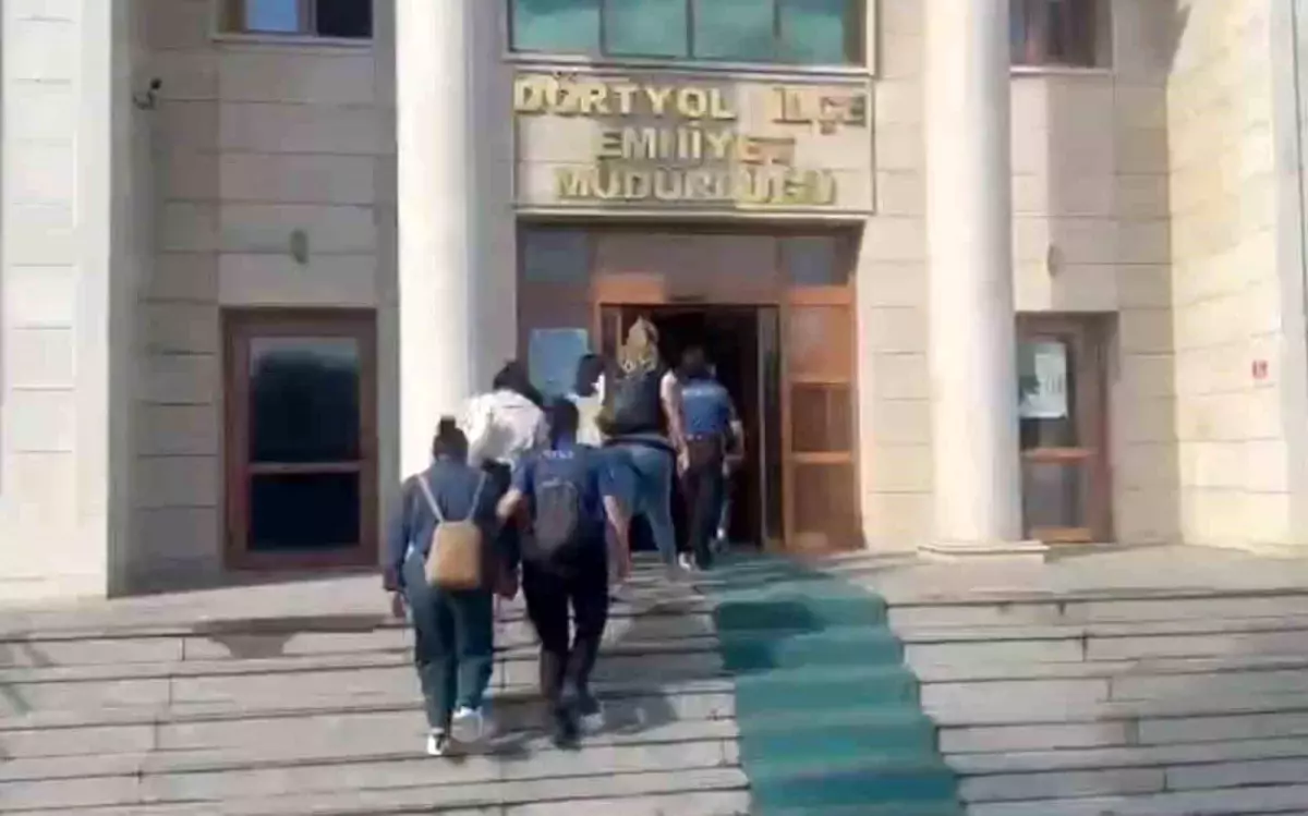 hatayda kacak calisan yabanci uyruklu kadinlar gozaltina alindi dnDHCN5J