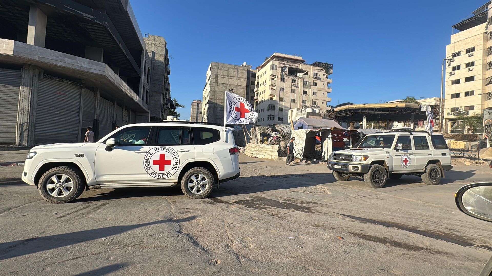 israil kizilhac hamastan 2 israilli esirin cesedi daha teslim aldi WD5TrfJY.jpg