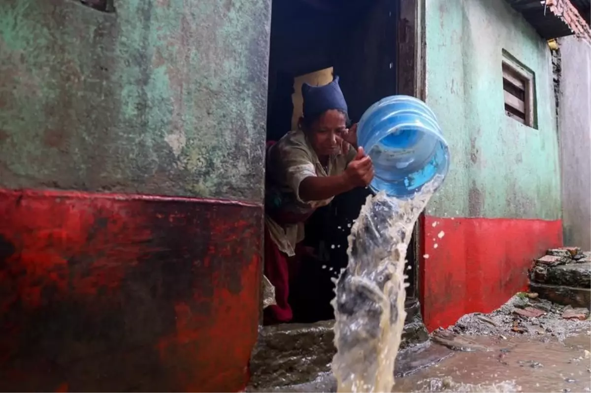 nepalde sel ve heyelan 47 olu AaWhWCiJ