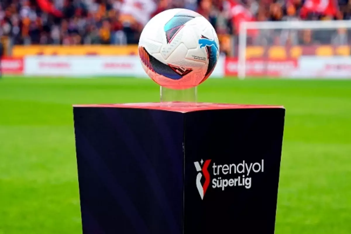 super ligde ilginc detay oynadiklari 8 mac ya 1 1 ya da 4 0 bitti XLTVYgZx