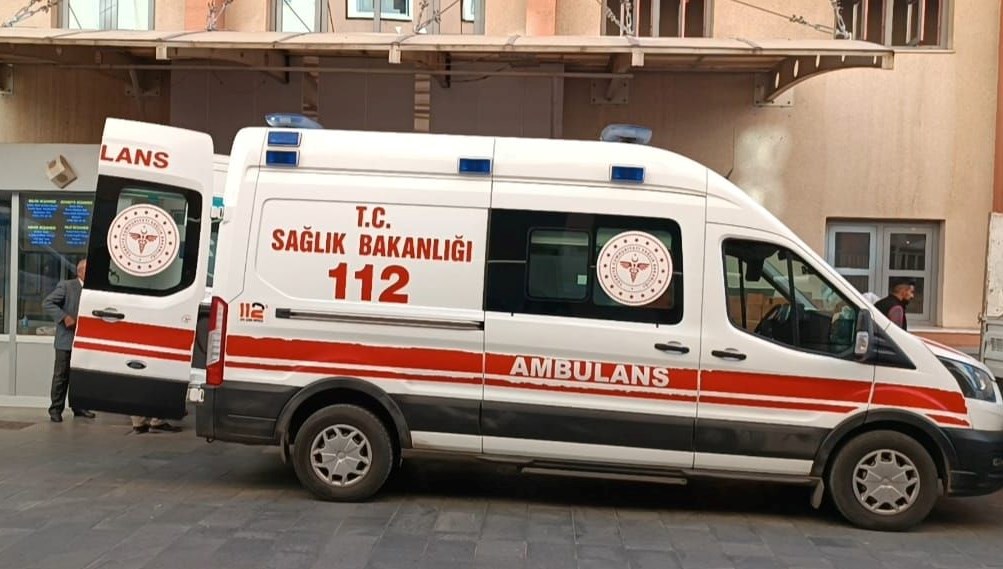 trabzon yolunda mola verdiler 35 yolcu hastanelik oldu ESVM32Ps