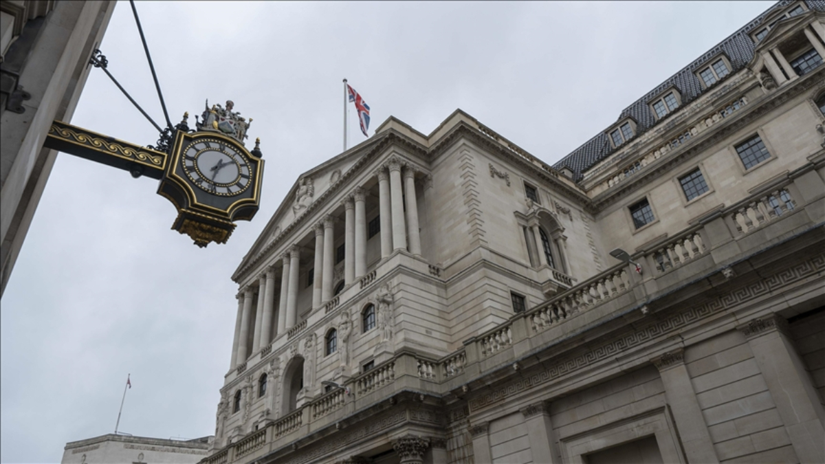 ingiltere merkez bankasi politika faizini sabit tuttu xw2uKTCe.jpg