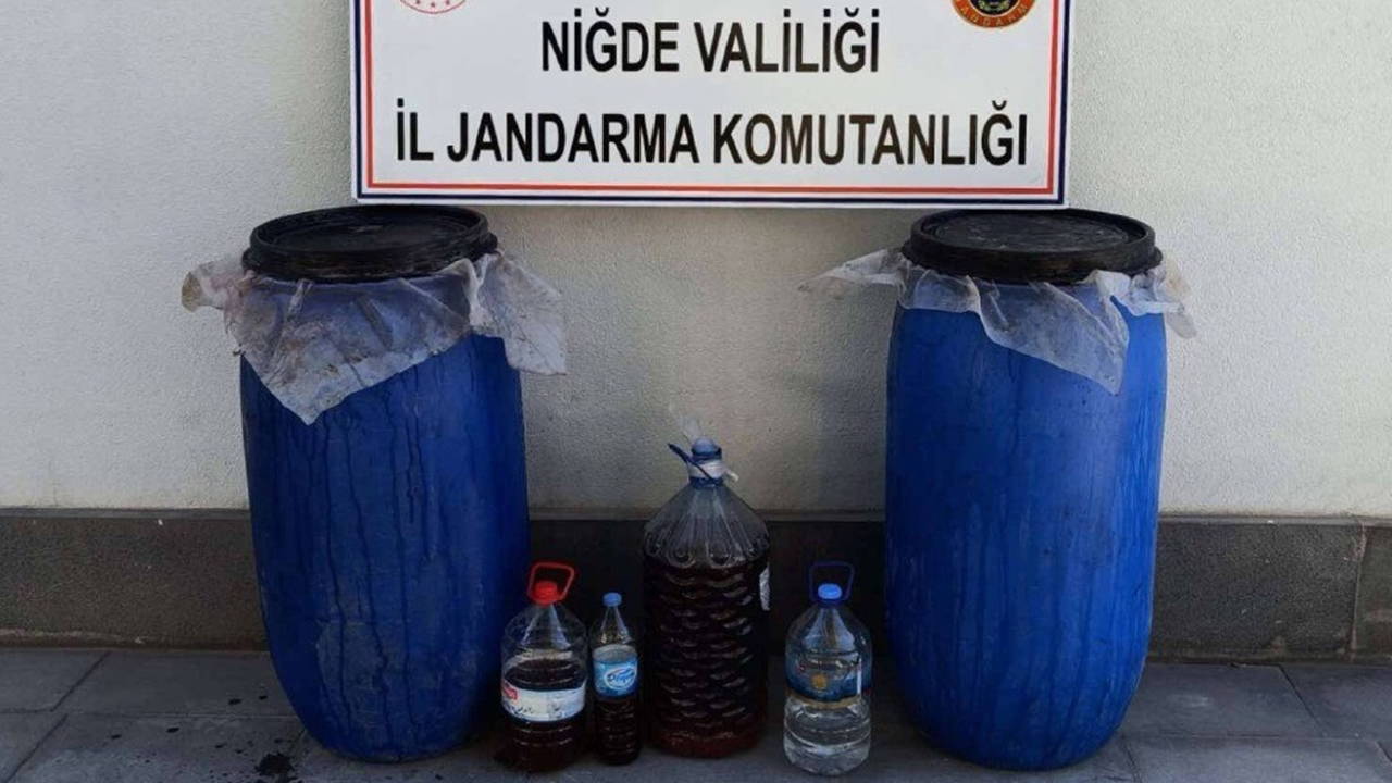 nigde 322 litre el yapimi icki ele gecirildi pJzGAHZe.jpg