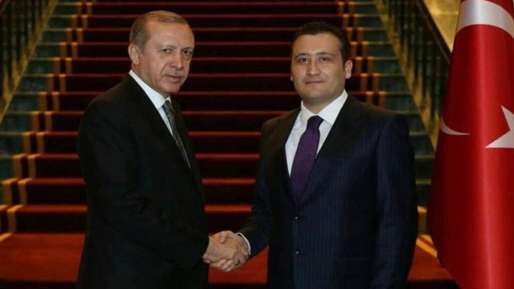 ayas-kaymakami-muharrem-eligul-tum-tuslara-basti-dini-siyasete-alet-etmesi-tepki-cekti-2Ivljqst