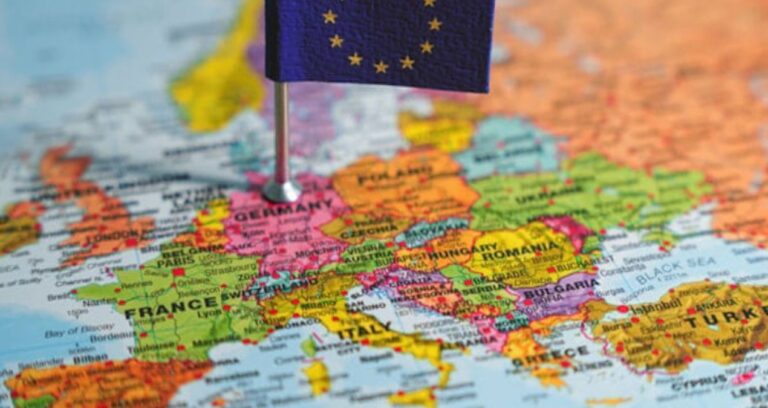 euro-bolgesinde-borc-dengeleri-el-degistiriyor-komsu-ulke-yerini-italyaya-birakiyor-ezUFn97d