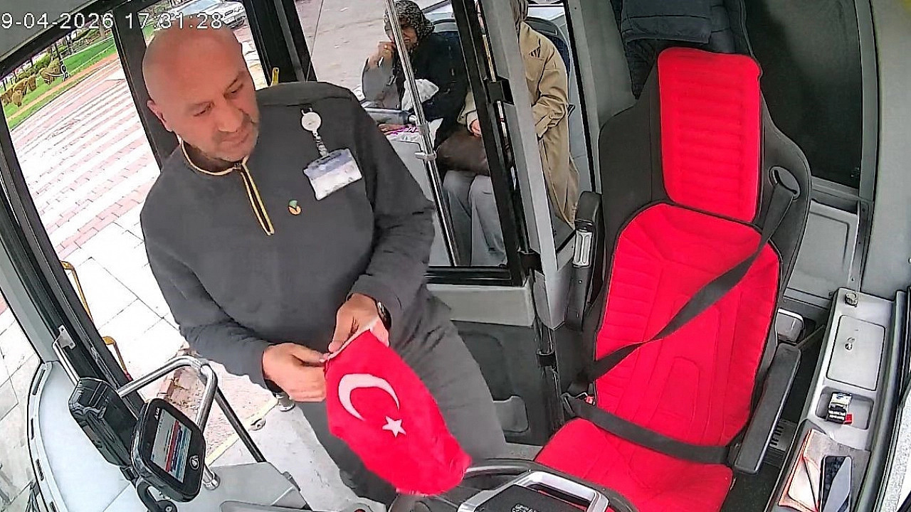 Malatya’da Kalpleri Isıtan An: Türk Bayrağı için Otobüs Durduruldu