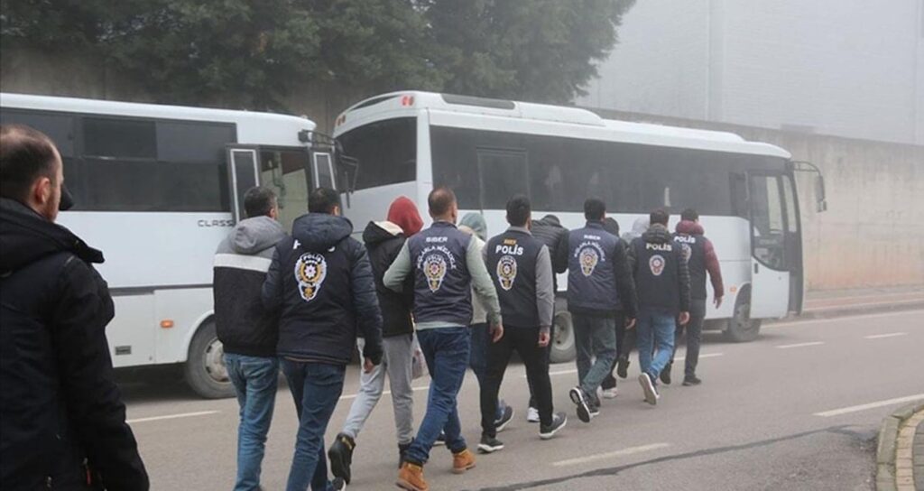 29 İlde Eş Zamanlı Operasyon: 102 Milyon Liralık Dolandırıcılık Ağının Çöküşü