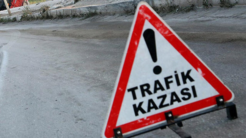 Kontrolden Çıkan Araç Takla Attı: 5 Yaralı