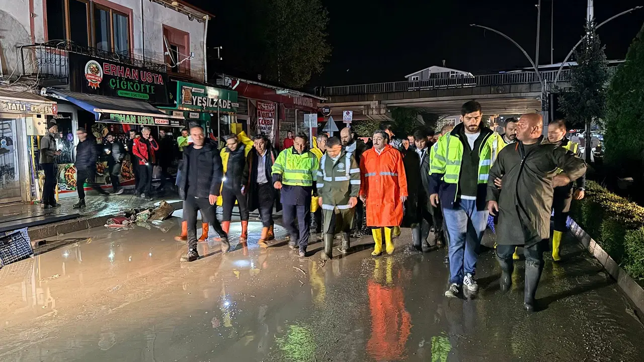 samsun-valiliginden-havzadaki-su-taskinina-iliskin-aciklama-s8WKqz85