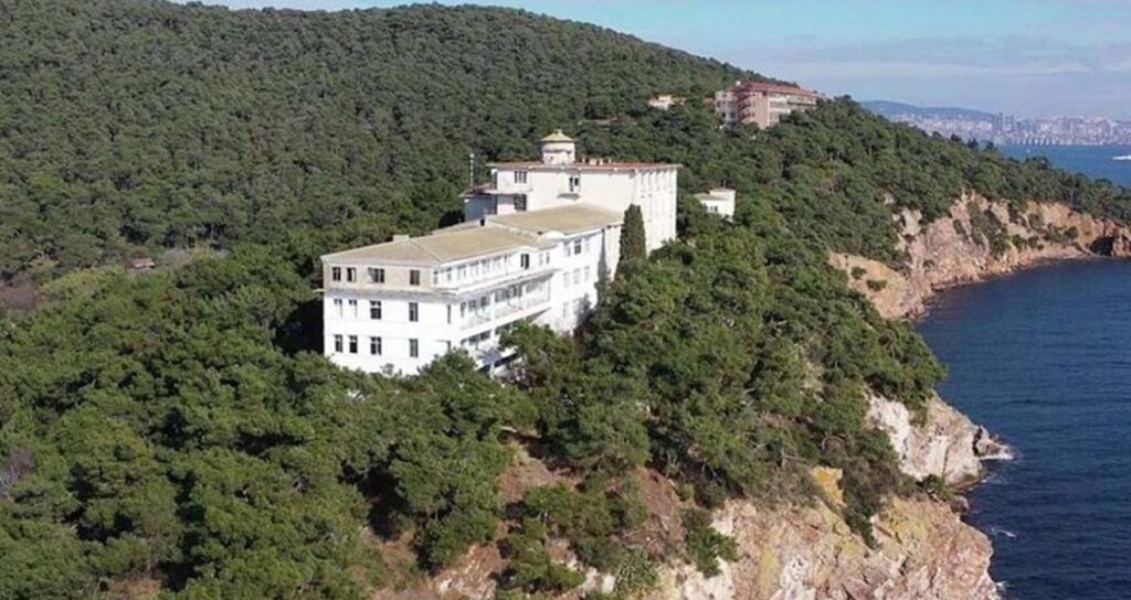Türkiye’nin İlk Pandemi Hastanesi Diyanet’e Yeniden Tahsis Ediliyor