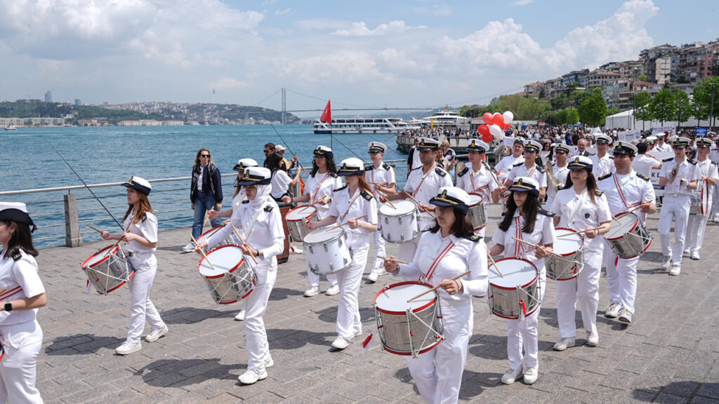 Üsküdar’da Engelli Farkındalık Yürüyüşü Gerçekleşti