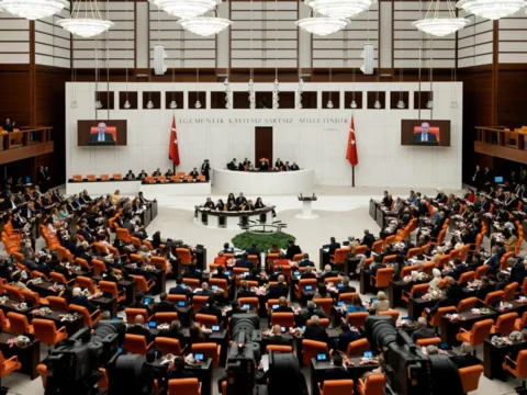 Yeni parti chp ve mhp bu hafta grup toplantisi yapmayacak tsBWmOOb